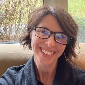 Meet your Posher, Helen